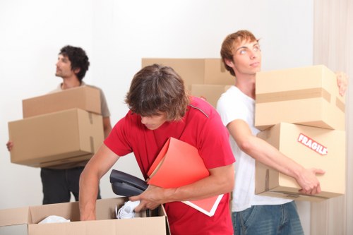 Packing and loading services for a home move in Mortlake